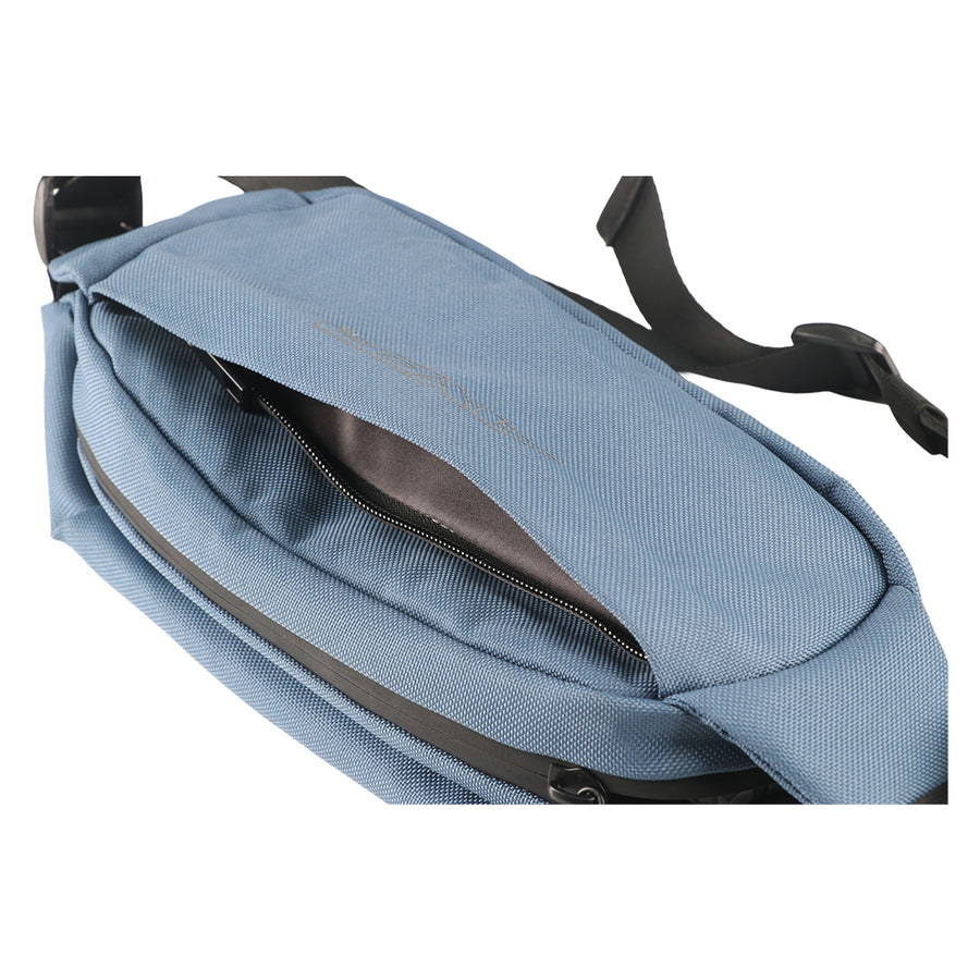 Axor Chap Crossbody bag