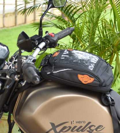 Guardian Gears Shark Mini Universal 18L Tank Bag. A Compact Touring Tank Bag for India. Rain cover included