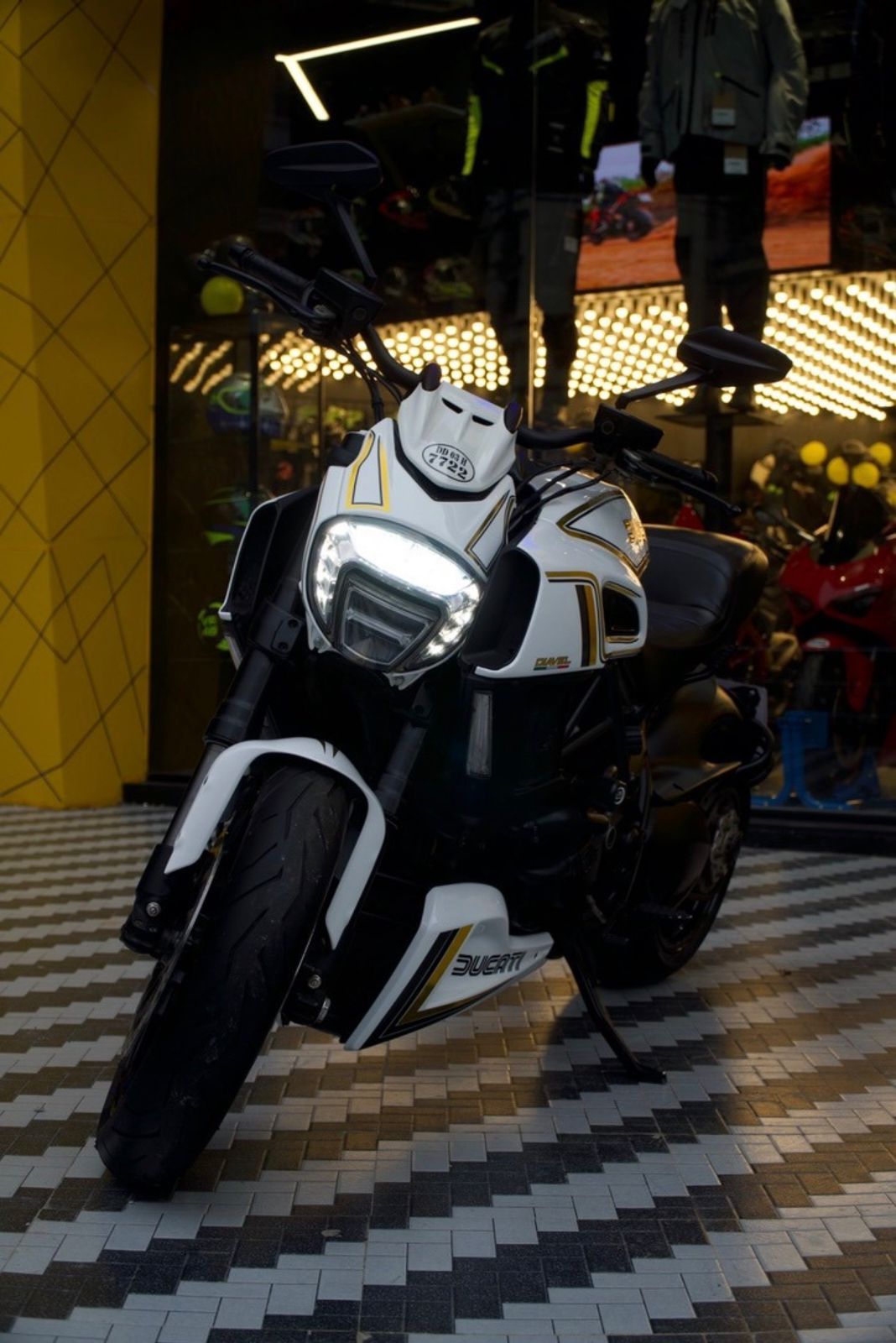 Ducati Diavel Titanium(ABS)