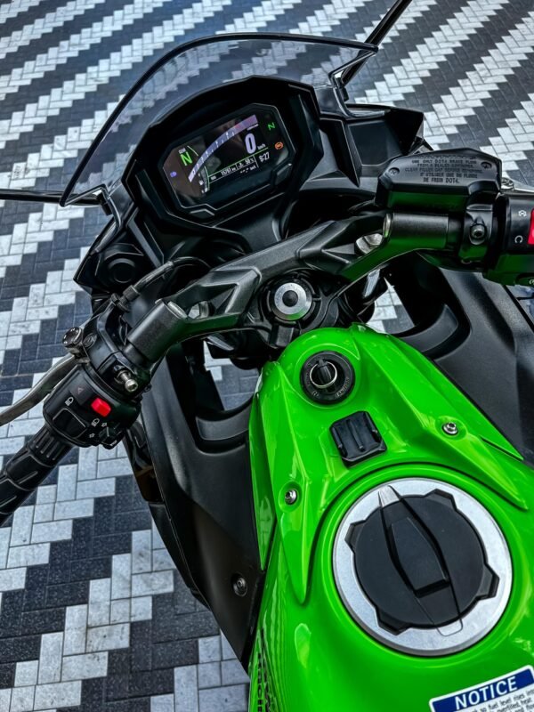 Kawasaki Ninja 650 KTRC (ABS) - Image 9
