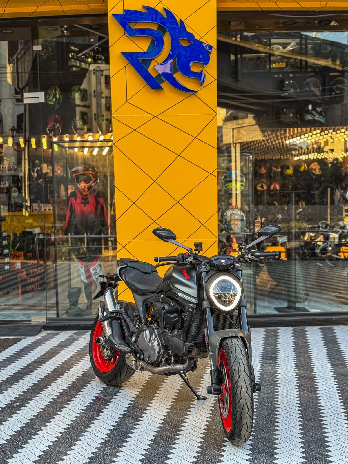 DUCATI MONSTER 2021 MODEL