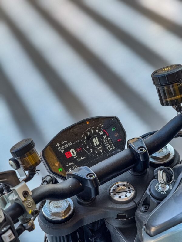 DUCATI MONSTER 2021 MODEL - Image 9