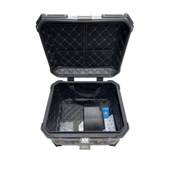 45L TOP BOX ALUMINIUM WITH STICKER - Image 6