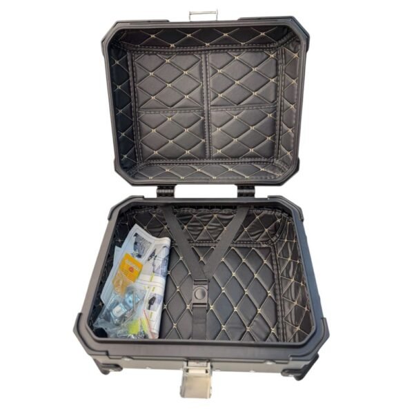 ALUMINIUM TOP BOX 28L BLACK - Image 6