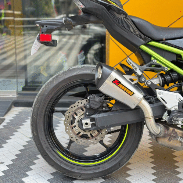 KAWASAKI Z900 - Image 4