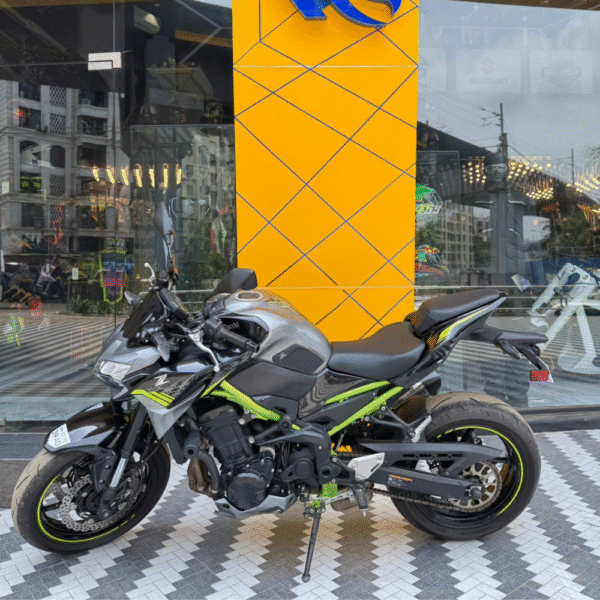 KAWASAKI Z900 - Image 7