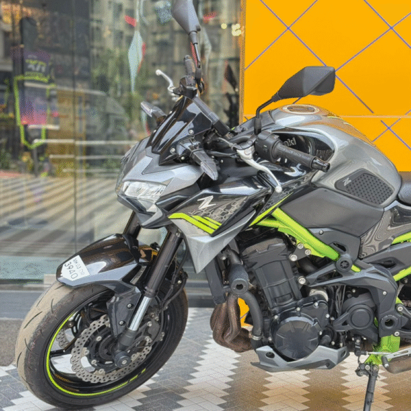 KAWASAKI Z900 - Image 8