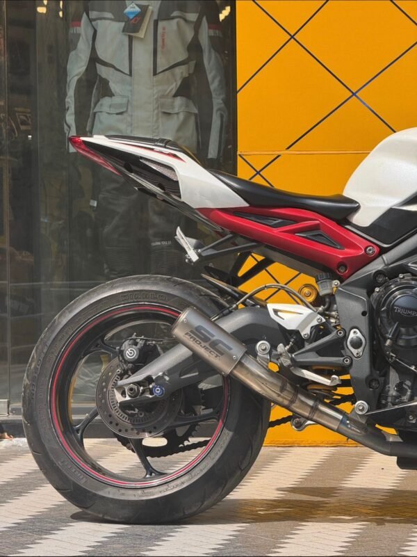 Triump Daytona 675R Race Build - Image 2