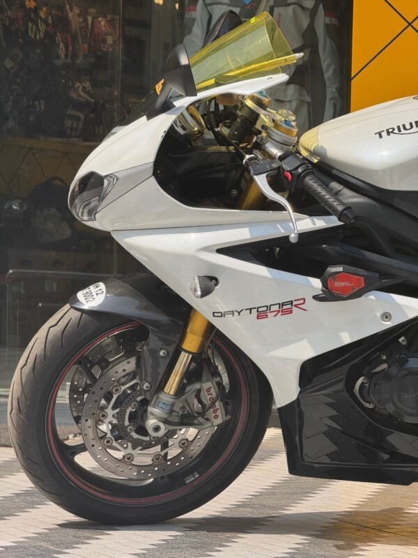 Triump Daytona 675R Race Build - Image 5